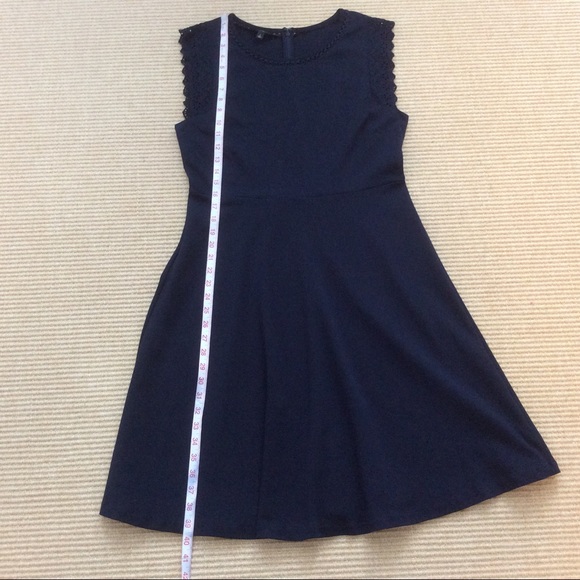 Talbots Navy Dress w/ Eyelet Trim - L - Picture 10 of 13
